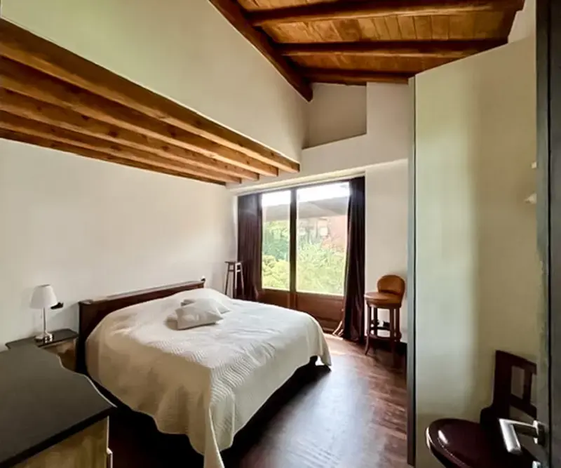 Master Bedroom - Timeless elegance